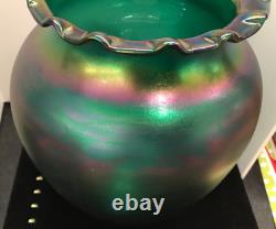 Estate Find Stunning LOETZ GLASS VASE Iridescent Green Large Ruffled Top 10.75
