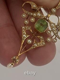 Exquisite Art Nouveau 15ct Gold Peridot & Seed Pearl Pendant Circa 1895