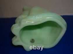 Fenton North American Glass Alley Cat Figurine Light Green Carnival Glass