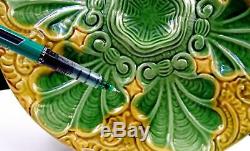 French Majolica Art Nouveau Green & Yellow Stylized Leaves 10 Oyster Plate 1800