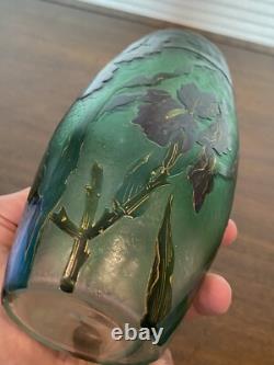 GORGEOUS VTG ART NOUVEAU Green Art Glass Vase With Embossed Flowers 7.75H HTF