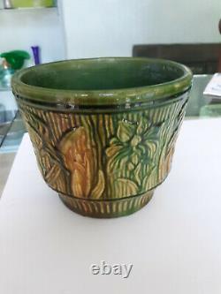 Gorgeous Vintage Green & Yellow Weller Majolica Jardiniere Planter Flower Pot