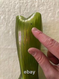 Green Aurene Style Iridescent Glass Vase Ribbed Twist Pinched Rim Unsigned 7