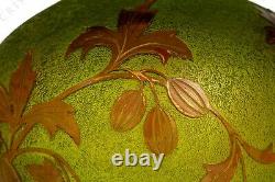 Green art nouveau vase by saint-louis. Green art nouveau vase by st. Louis