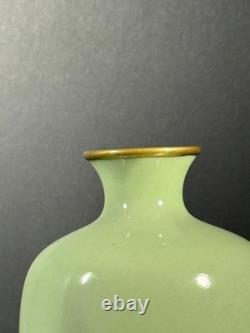 Japanese Meiji Cloisonne vase iris art nouveau pistachio green 7