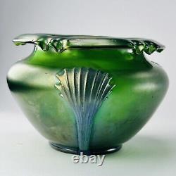 Kralik Iridescent Glass Vase Art Nouveau Fan Design w13cm Circa 1905