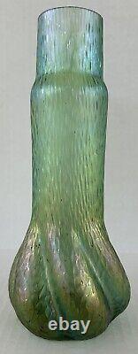 Kralik Sohn Glass Vase Green Martele Textured Iridescent Art Nouveau Bohemian