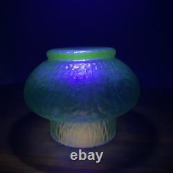 Kralik Sohn Martelé Art Nouveau Iridescent Uranium Green Glass Vase c1910-1920