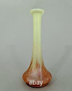 (L0279) Art Nouveau Vase, Kralik Bohemia around 1900, Helios Glass, Luminous