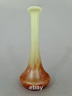 (L0279) Art Nouveau Vase, Kralik Bohemia around 1900, Helios Glass, Luminous