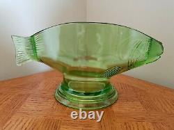 L. E. Smith Depression Green Uranium Glass King Fish Bowl or Vase ca1931