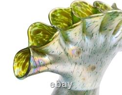 Large Art Nouveau Loetz Tulip vase / Tulpenvase in Creta Papillon, 31cm tall