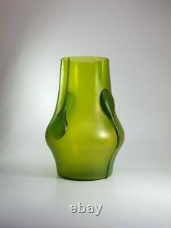 Large Rare Antique 1905 Loetz VESUVIAN Creta Glass Art Glass Green Vase Tadpoles