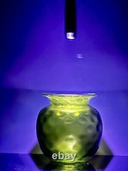 Loetz Art Nouveau Creta Kugle Optisch Vase Iridescent Green Bohemia/Czech Glass