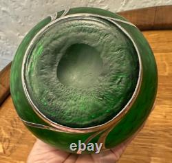 Loetz Green Glass La Pierre Sterling Silver Overlay Art Nouveau Cabinet Vase