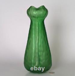 Loetz Kralik Bohemian Czech Art Nouveau 11.5 Green Glass Vase Excellent