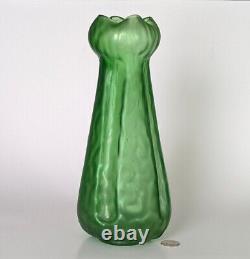 Loetz Kralik Bohemian Czech Art Nouveau 11.5 Green Glass Vase Excellent