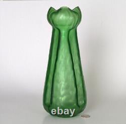 Loetz Kralik Bohemian Czech Art Nouveau 11.5 Green Glass Vase Excellent