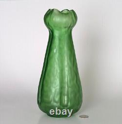 Loetz Kralik Bohemian Czech Art Nouveau 11.5 Green Glass Vase Excellent