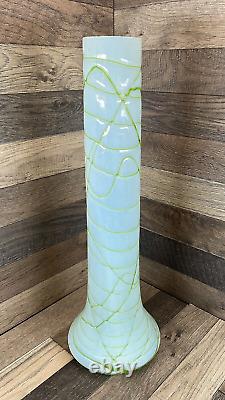 Loetz Kralik Large 18 Veined Threaded Green & Opalescent White Vase Art Nouveau