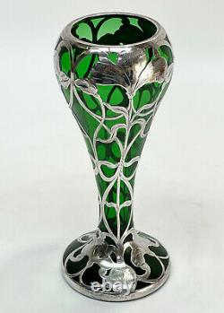 Matthews Co. 999 Fine Silver Overlay Green Glass Vase Art Nouveau 20th Century