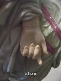 Meissen Art Nouveau Porcelain Figurine Lady Green Dress Ball Player about 15T