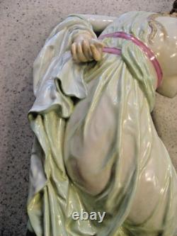 Meissen Art Nouveau Porcelain Figurine Lady Green Dress Ball Player about 15T