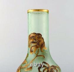 Montjoye, France. Large art nouveau vase in mouth-blown art glass. 1880-1900