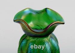 Pallme-König Art Nouveau vase in green iridescent art glass. Approx. 1900