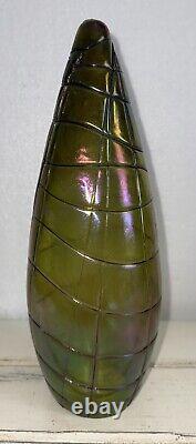 Palme Konig Art Nouveau Vase, Missing Base 11 1/4 Green iridescent glass