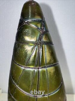 Palme Konig Art Nouveau Vase, Missing Base 11 1/4 Green iridescent glass