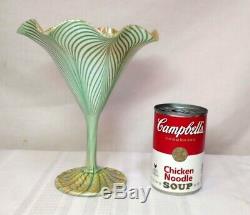 Quezal, Flower Floriform Vase, Green Pulled Feather, Zipper Foot, Nice