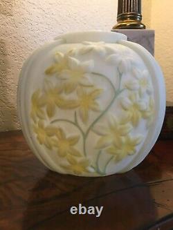 RARE Antique Phoenix Consolidated Art Deco Nouveau Floral Motif Vase MCM