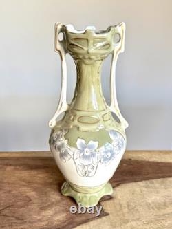 RARE Antique Royal Dux Amphora ORCHID Gold Green Art Nouveau Handled Vase 7.5