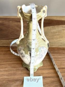 RARE Antique Royal Dux Amphora ORCHID Gold Green Art Nouveau Handled Vase 7.5