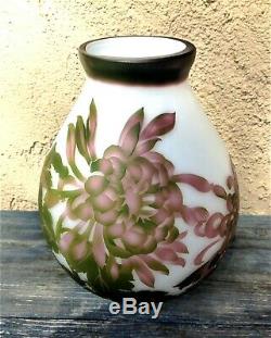 Rare Cameo Translucent Glass Art Nouveau Chrysanthemum Vase Signed Galle