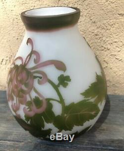 Rare Cameo Translucent Glass Art Nouveau Chrysanthemum Vase Signed Galle