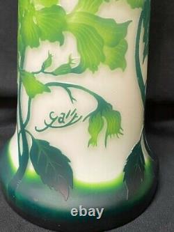 Reproduction GALLE Art Nouveau GREEN IVY Cameo Art Glass Vase 14 1/2