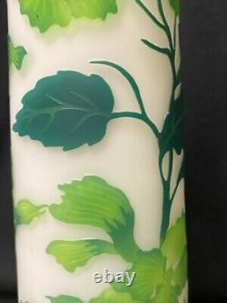 Reproduction GALLE Art Nouveau GREEN IVY Cameo Art Glass Vase 14 1/2