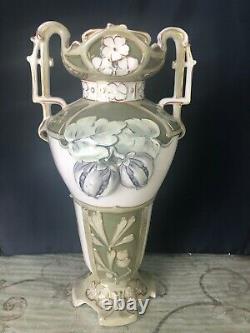 Royal Dux Vase Art Nouveau circa late 1800s, Mint condition