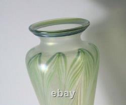 Tall 1981 Vandermark Studios Green Pulled Feather Iridescent Aurene 0448 Vase