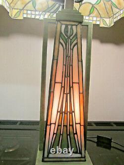 Tiffany Art Nouveau Style Stunning Quality Hand Crafted Stain Glass Table Lamp