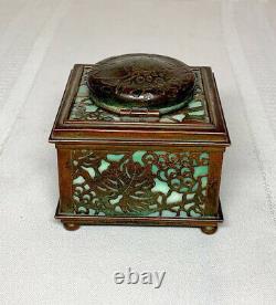 Tiffany Studios, Grapevine 3 Inkwell Green Favrile Glass, Outstanding Patina