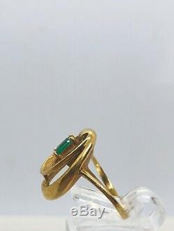 Vintage 18K Yellow Gold Art Nouveau Columbian Green Emerald Ring