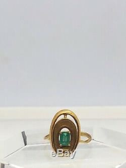 Vintage 18K Yellow Gold Art Nouveau Columbian Green Emerald Ring