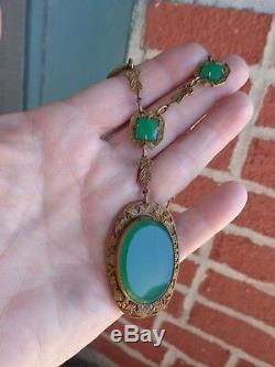 Vintage Art Deco Czech Era Chrysoprase Green Glass 4 Leaf Embos Clover Necklace