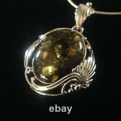 Vintage Art Nouveau style Sterling Silver Chunky Green Amber Pendant Necklace BN