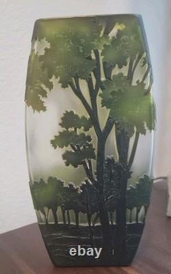 Vintage CAMEO French Style Art Nouveau Etched Layered Forest Glass Vase 10