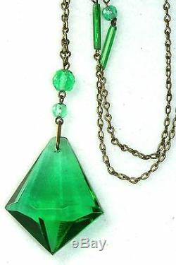 Vintage Green Czech Czechoslovakia Green Glass Art Deco Necklace