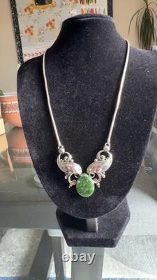 Vintage Simmons Art Nouveau Sterling Silver And Natural Green Stone Necklace
